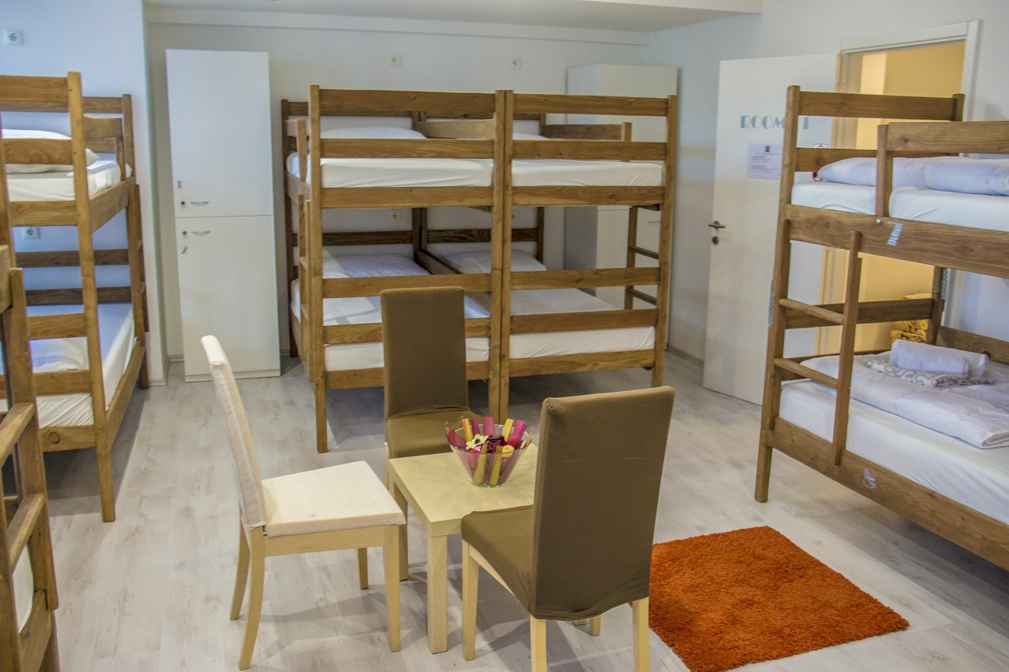 Hostel Poolside 萨格勒布 外观 照片