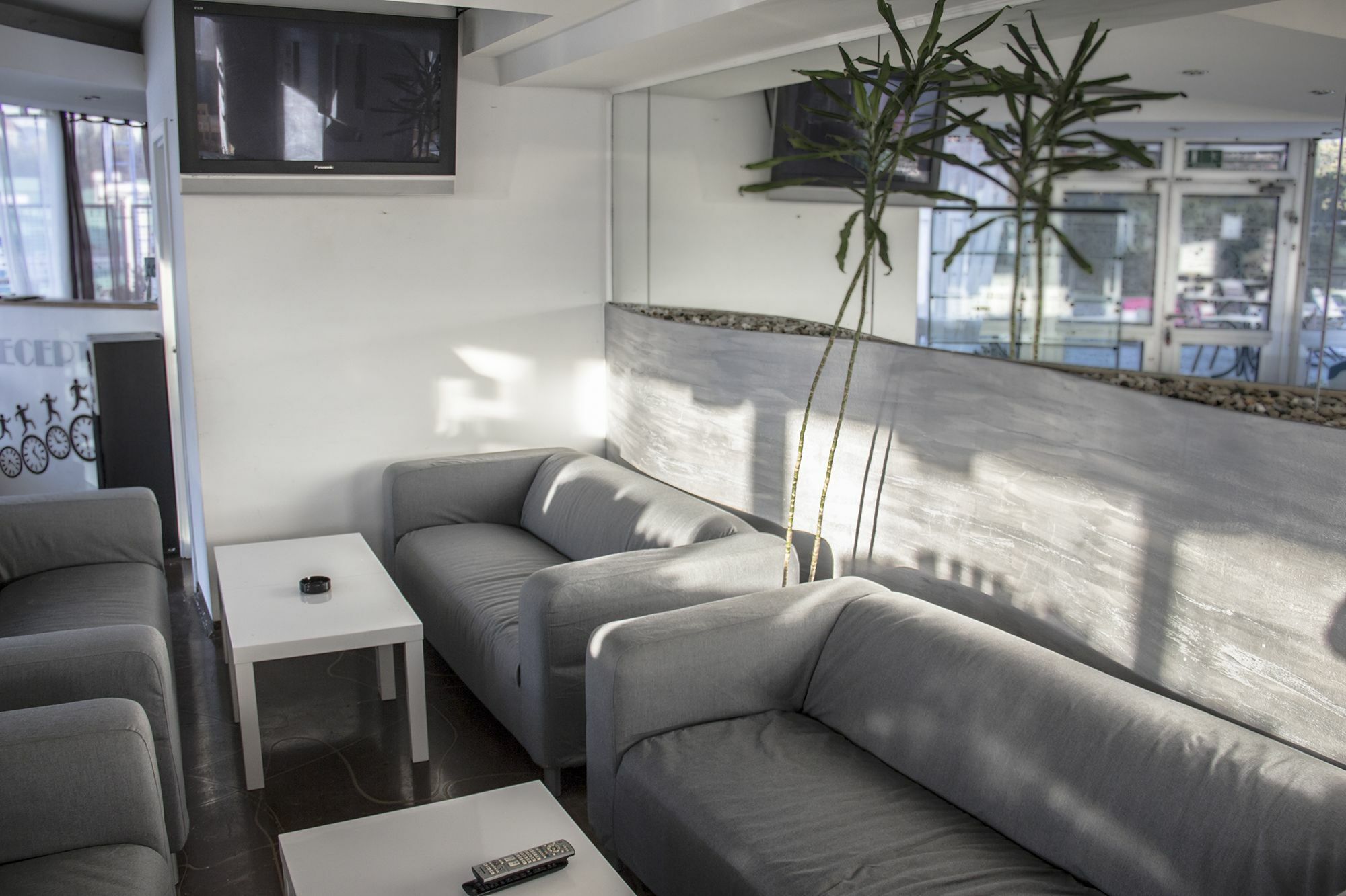 Hostel Poolside 萨格勒布 外观 照片
