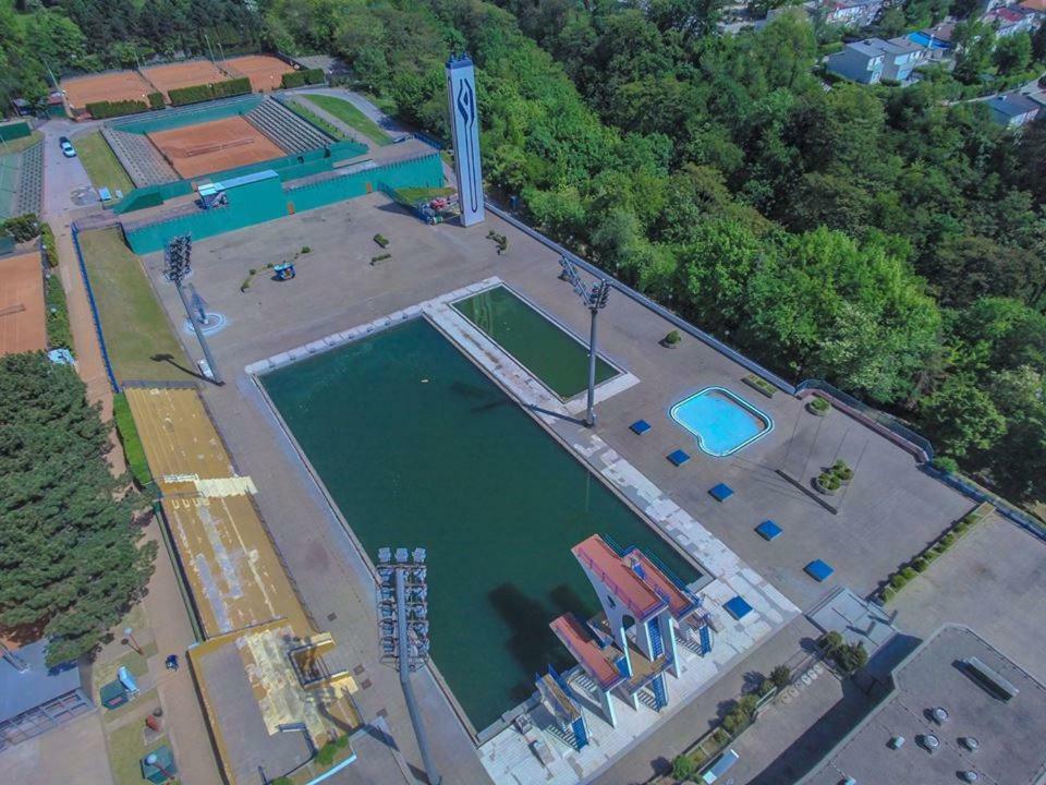 Hostel Poolside 萨格勒布 外观 照片